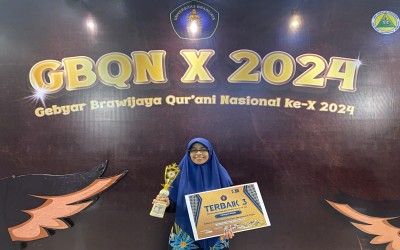 Emma Santri SMA Unggulan Haf-Sa Genggong berdarah Inggris Raih  juara 3 MHQ Nasional di Universitas Brawijaya